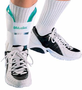 Mueller - Mueller Cold therapy gel ankle brace - one size